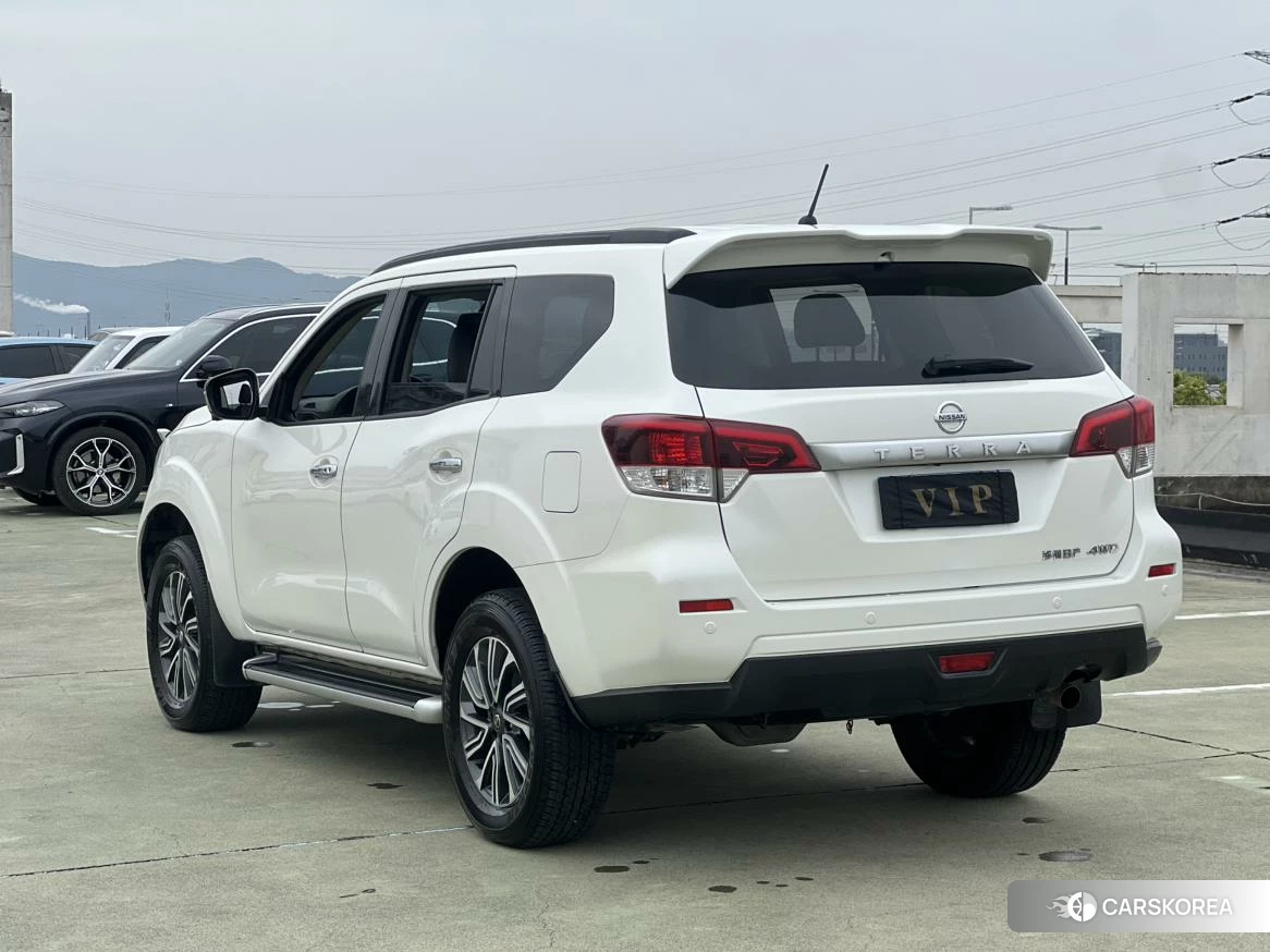 Nissan Terra 2019 Белый из Китая