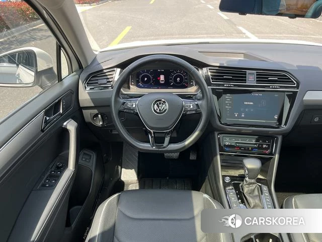 Volkswagen Tiguan L 2021 Белый из Китая