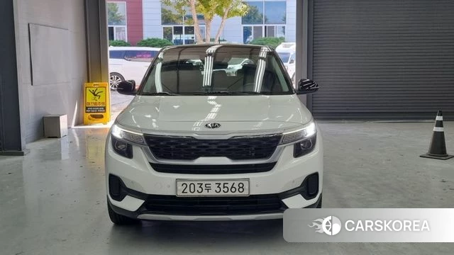 Kia Seltos 2019 Белый из Кореи