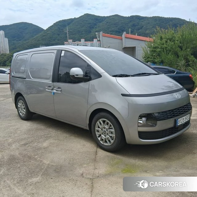 Hyundai Staria 2026 Серый из Кореи