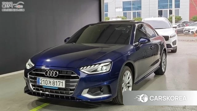 Audi A4 (B9) 2023 Синий из Кореи