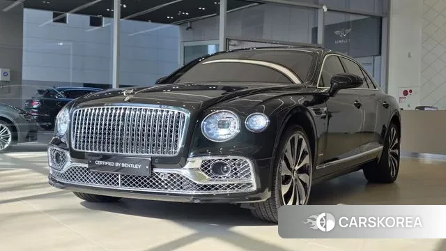 Bentley Flying Spur 3rd Generation 2024 Темно-зеленый из Кореи
