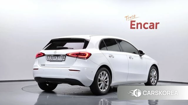 Mercedes-Benz A-Class W177 2020 Белый из Кореи