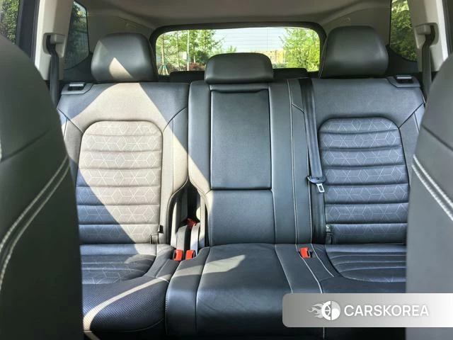 Volkswagen Talagon 2022 Темно-серый из Китая