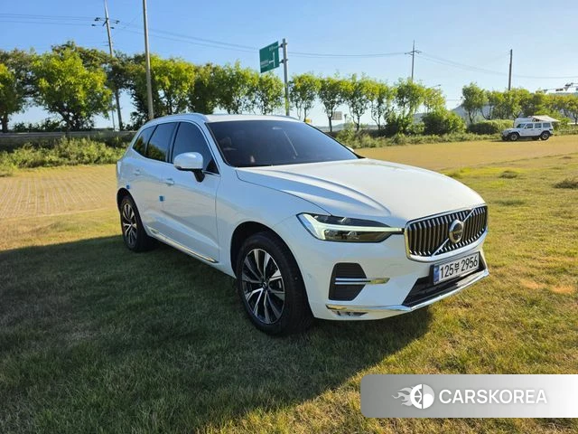 Volvo XC60 second Generation 2024 Белый из Кореи