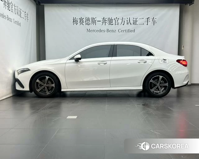 Mercedes-Benz A-Class 2023 Белый из Китая
