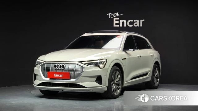 Audi e-Tron 2020 Жемчужный цвет из Кореи