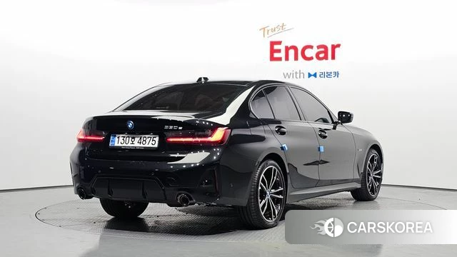 BMW 3 Series (G20) 2023 Черный из Кореи
