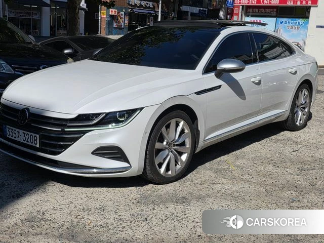 Volkswagen Arteon 2023 Белый из Кореи