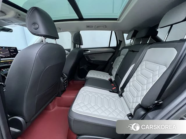 Volkswagen Tayron 2024 Черный из Китая