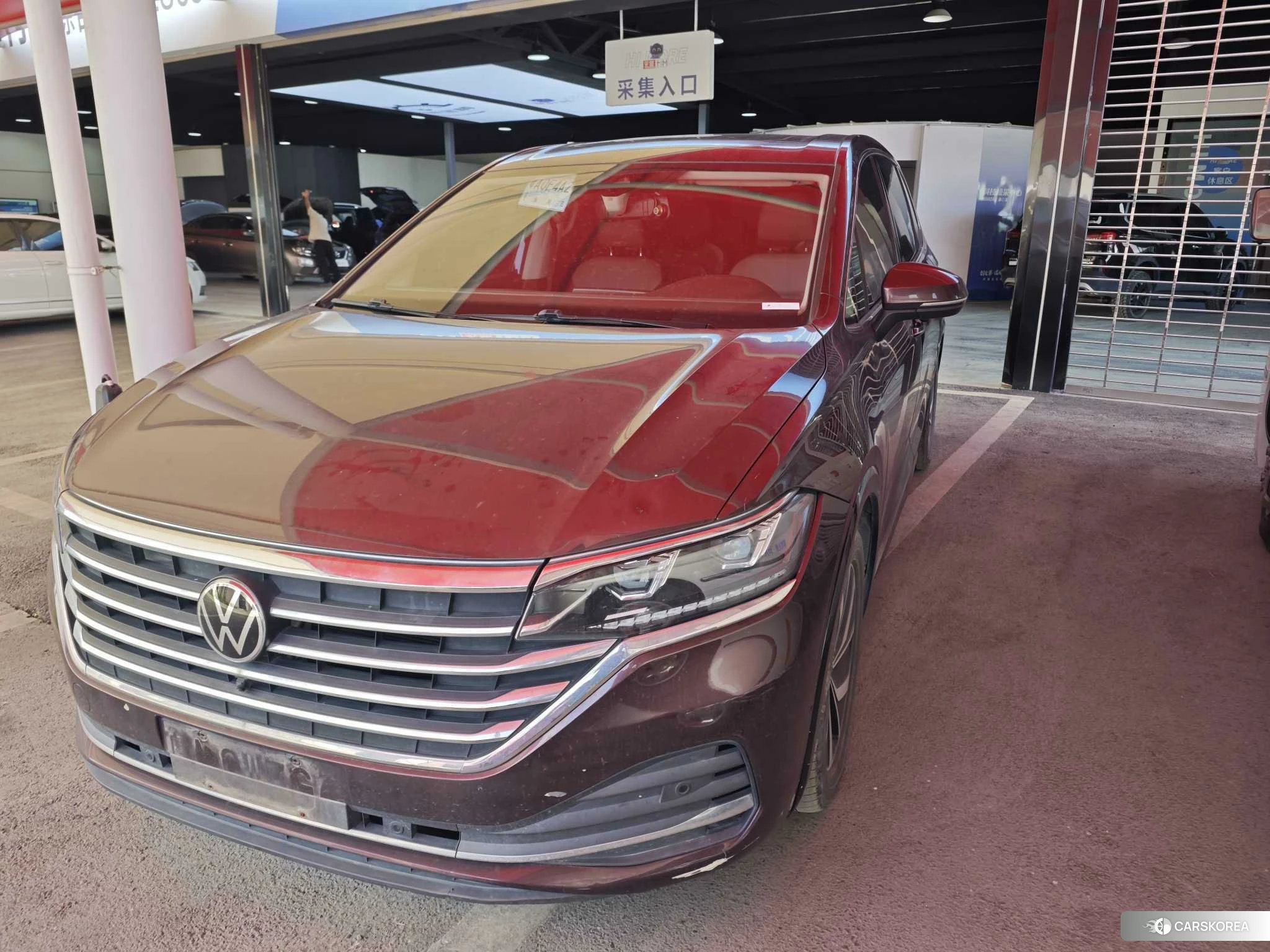 Volkswagen Viloran 2020 Коричневый из Китая