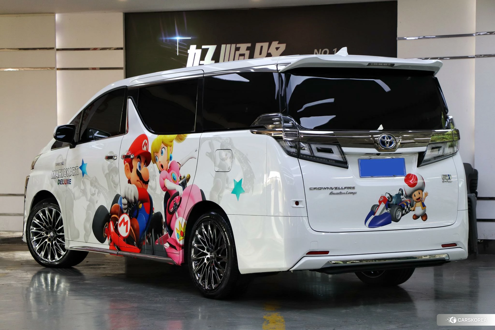 Toyota Vellfire 2021 Белый из Китая