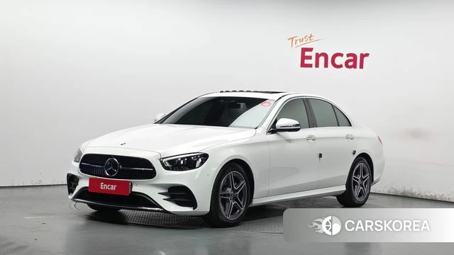 Mercedes-Benz E-Class W213 2023 Белый из Кореи