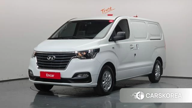 Hyundai The New Grand Starex 2018 Белый из Кореи