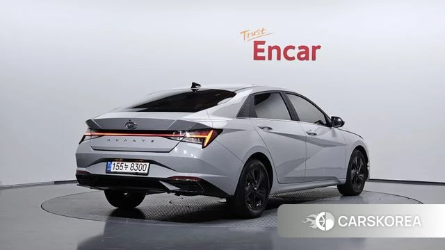 Hyundai Avante (CN7) 2022 Серебристо-серый из Кореи