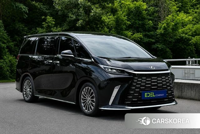 Lexus LM Second Generation 2024 Черный из Кореи