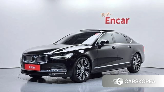 Volvo S90 2023 Черный из Кореи