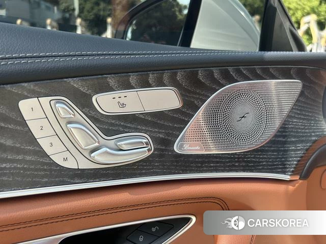 Mercedes-Benz CLS 2023 Белый из Китая
