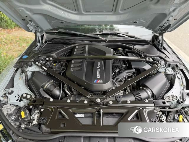 BMW M3 2023 Серебристо-серый из Китая