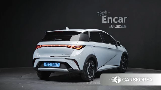 BYD Dolphin 2026 Светло-серебряный цвет из Кореи