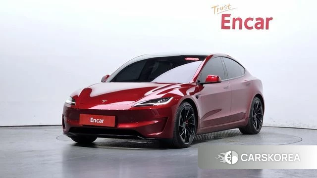 Tesla Model 3 2025 Красный из Кореи