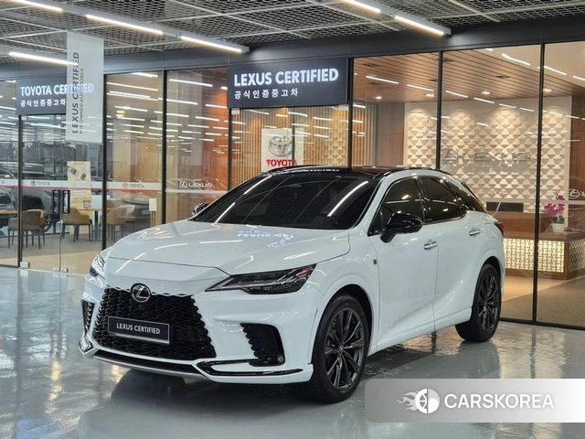 Lexus RX500h 5th generation 2024 Белый из Кореи