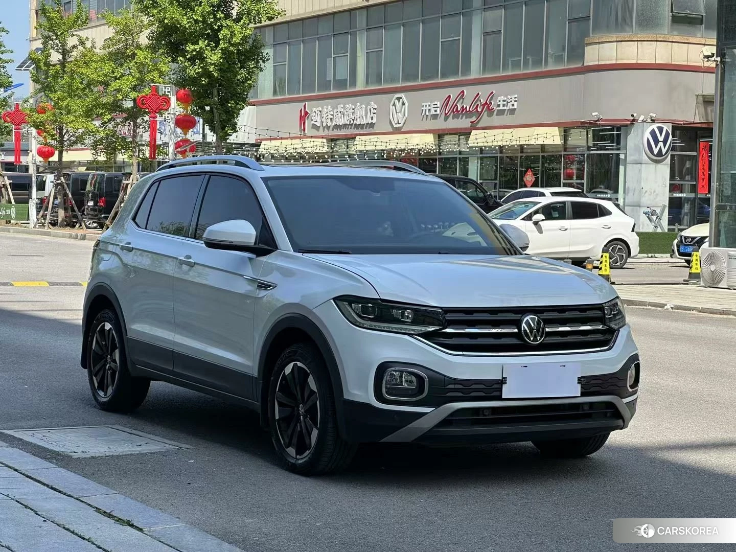 Volkswagen Tacqua 2021 Белый из Китая