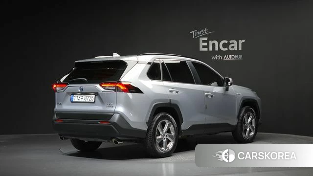 Toyota RAV4 5th Generation 2021 Серебристо-серый из Кореи