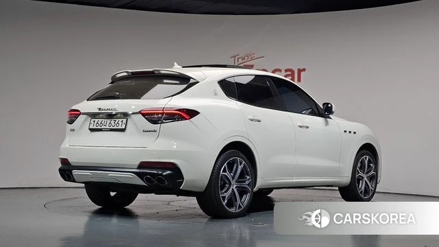 Maserati Levante 2020 Белый из Кореи