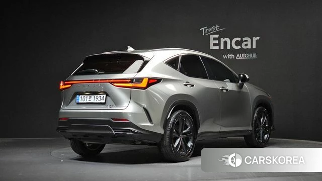 Lexus NX350h Second generation 2024 Серебряный из Кореи