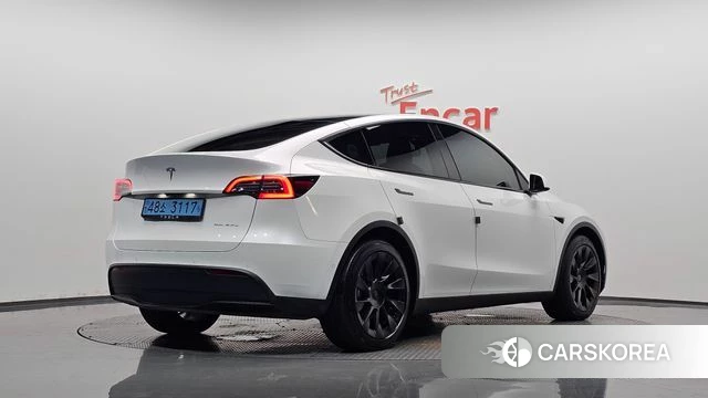 Tesla Model Y 2021 Белый из Кореи