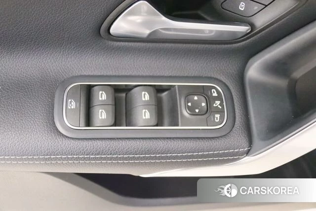 Mercedes-Benz A-Class 2021 Белый из Китая