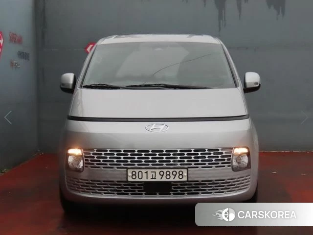 Hyundai Staria 2022 Серебряный из Кореи