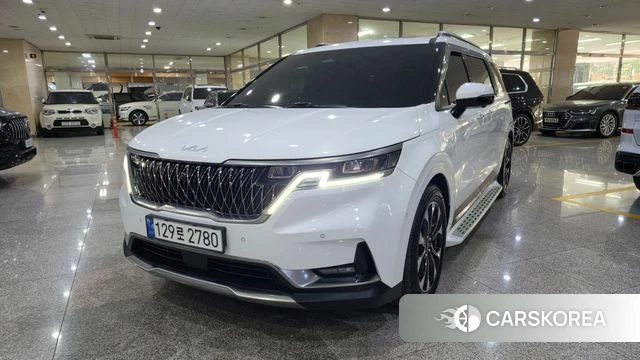 Kia Carnival 4th generation 2023 Белый из Кореи