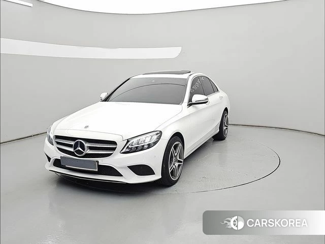 Mercedes-Benz C-Class W205 2019 Белый из Кореи
