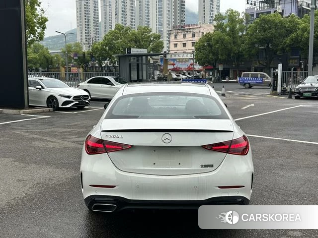Mercedes-Benz C-class 2024 Белый из Китая