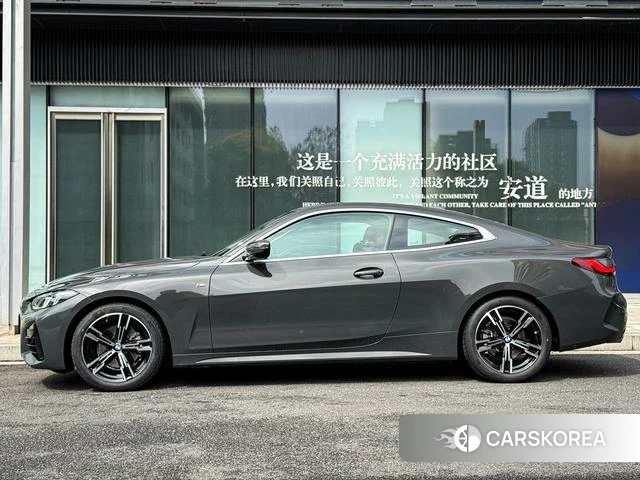 BMW 4 series 2026 Темно-серый из Китая