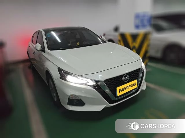 Nissan Altima 2020 Белый из Китая