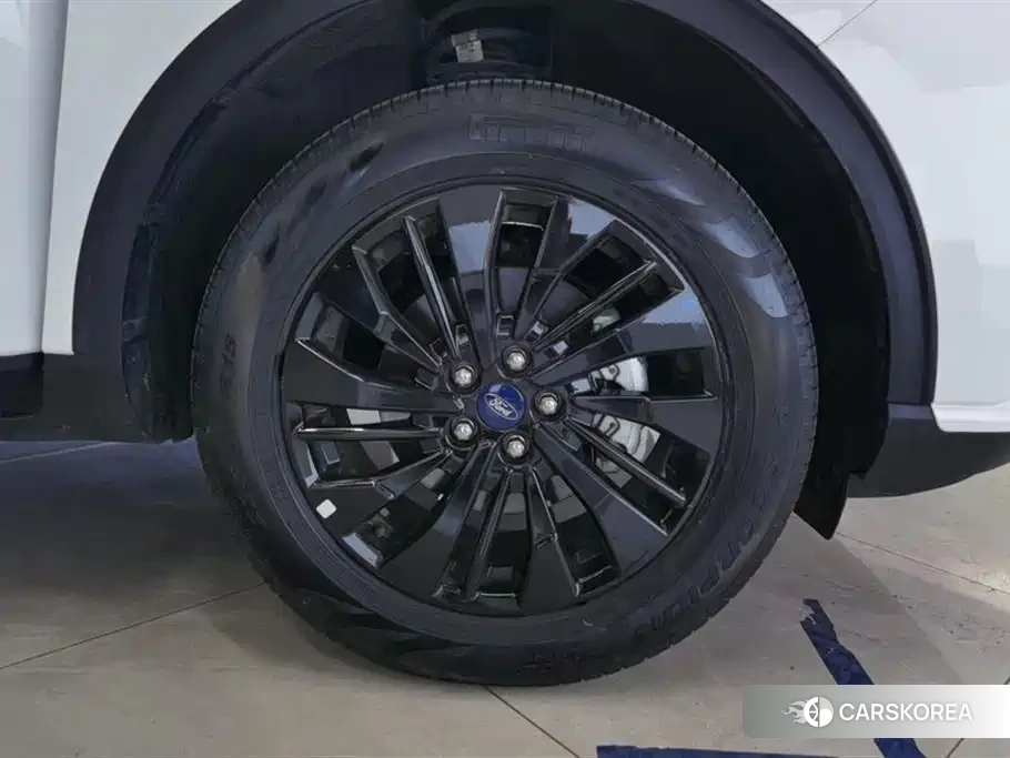 Ford Escape 2024 Белый из Китая