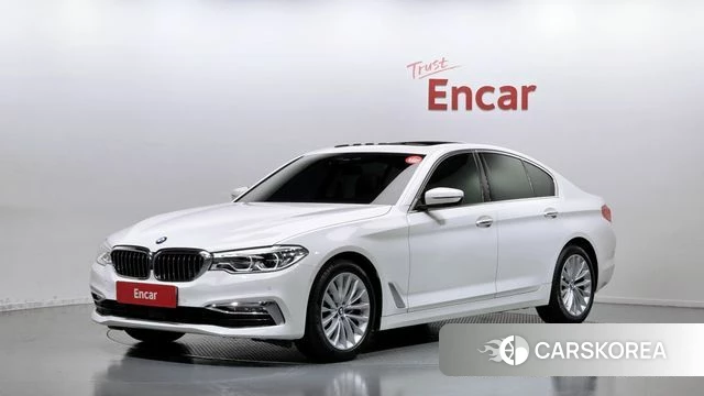BMW 5 Series (G30) 2018 Белый из Кореи, фото 2