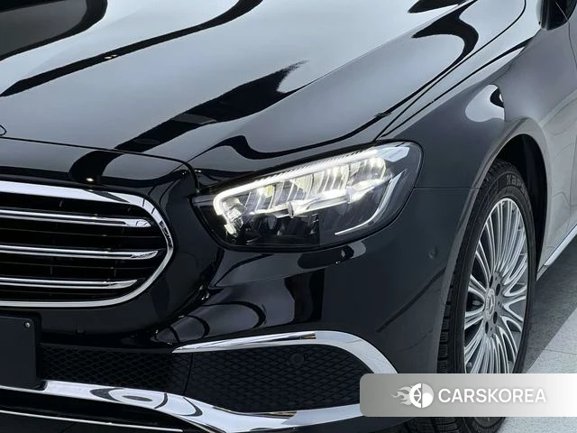 Mercedes-Benz E-Class 2022 Черный из Китая