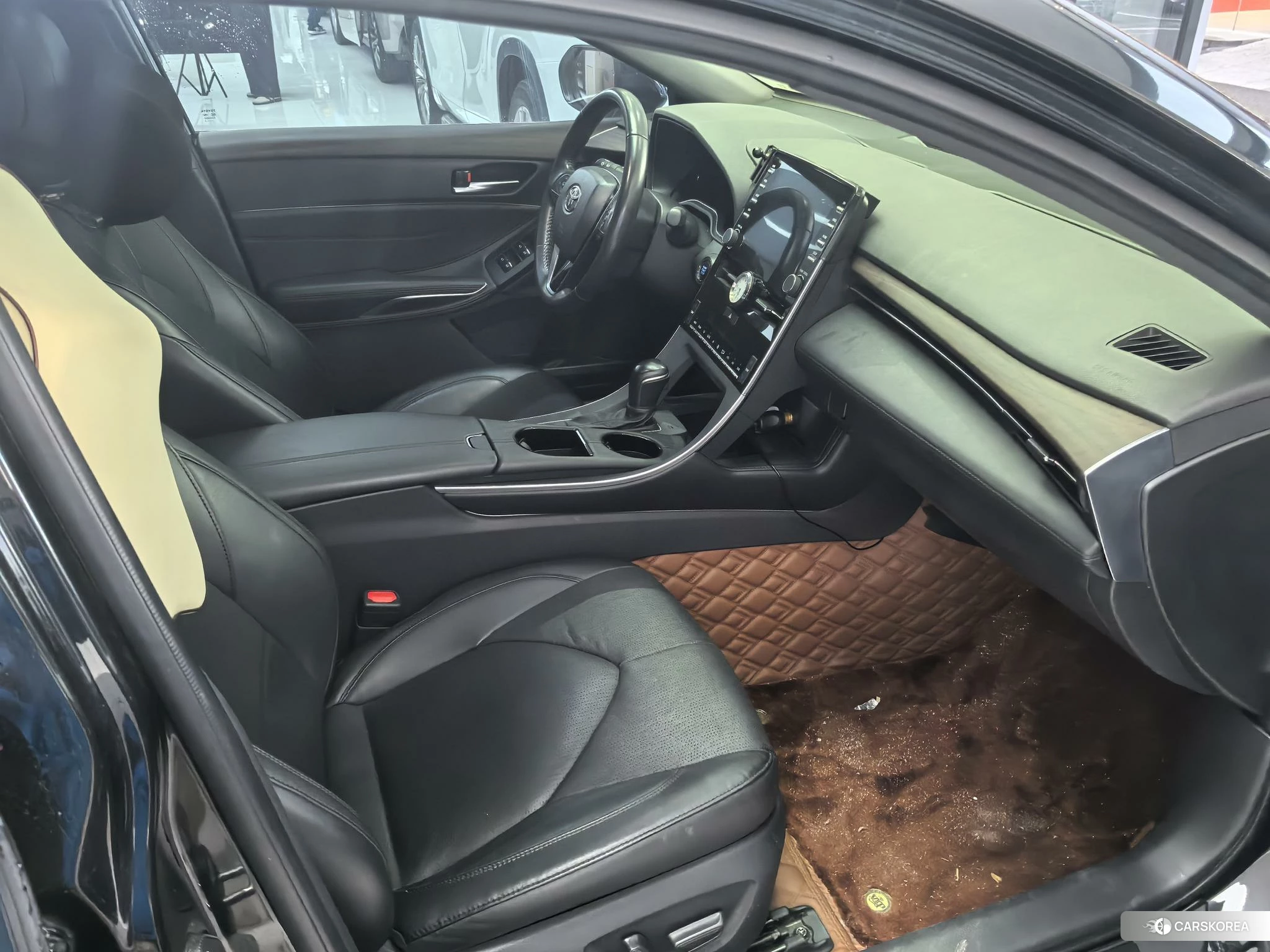 Toyota Avalon 2019 Черный из Китая