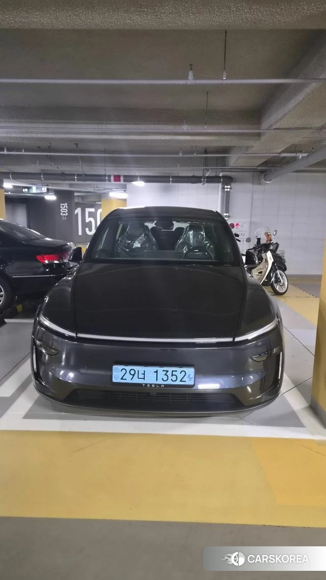 Tesla Model Y 2026 Серый из Кореи