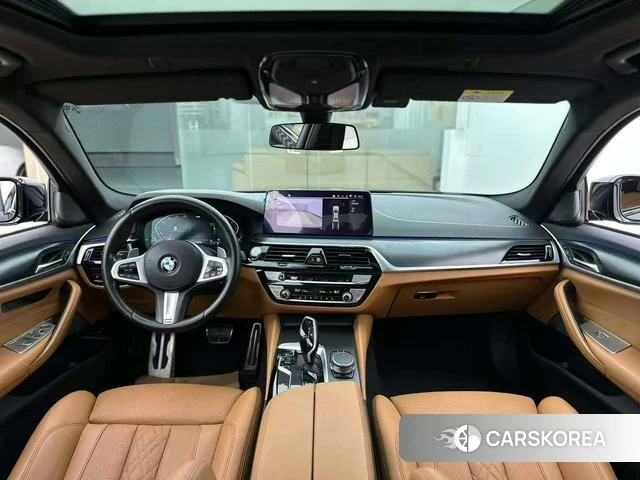 BMW 5 series 2021 Черный из Китая