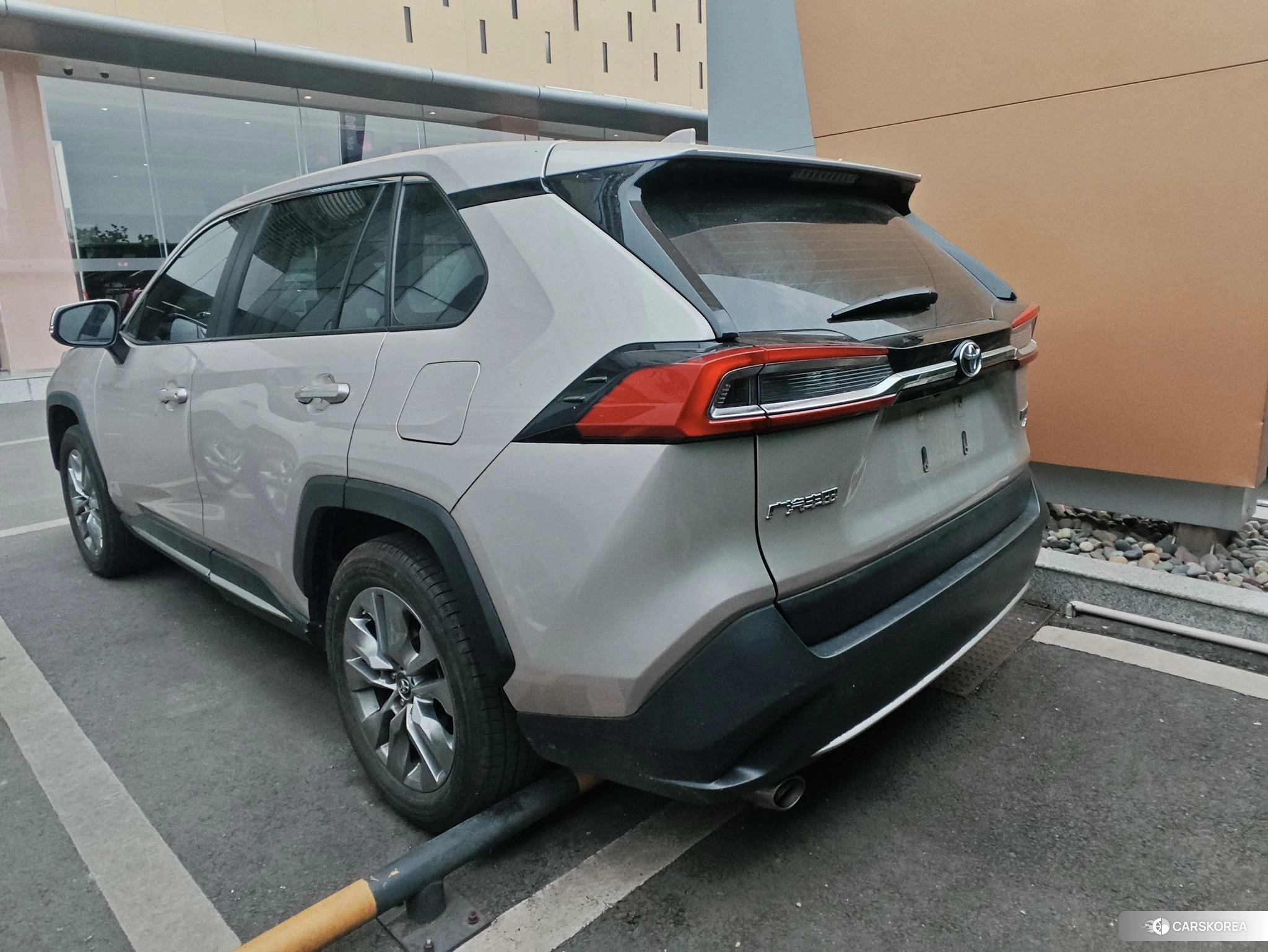 Toyota Wildlander 2021 Белый из Китая