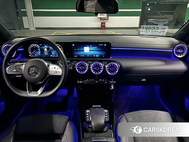 Mercedes-Benz A-Class 2021 Белый из Китая