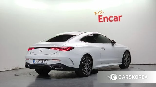 Mercedes-Benz CLE-Class C236 2024 Белый из Кореи