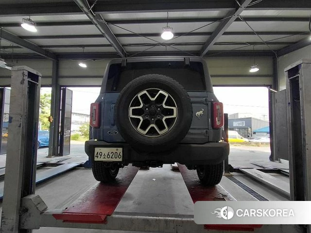 Ford Bronco 6th Generation 2023 Серый из Кореи
