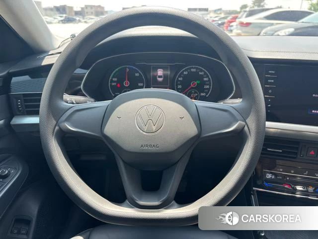 Volkswagen Passat 2022 Черный из Китая