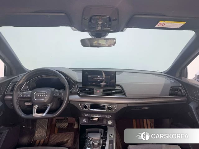 Audi Q5L 2023 Белый из Китая